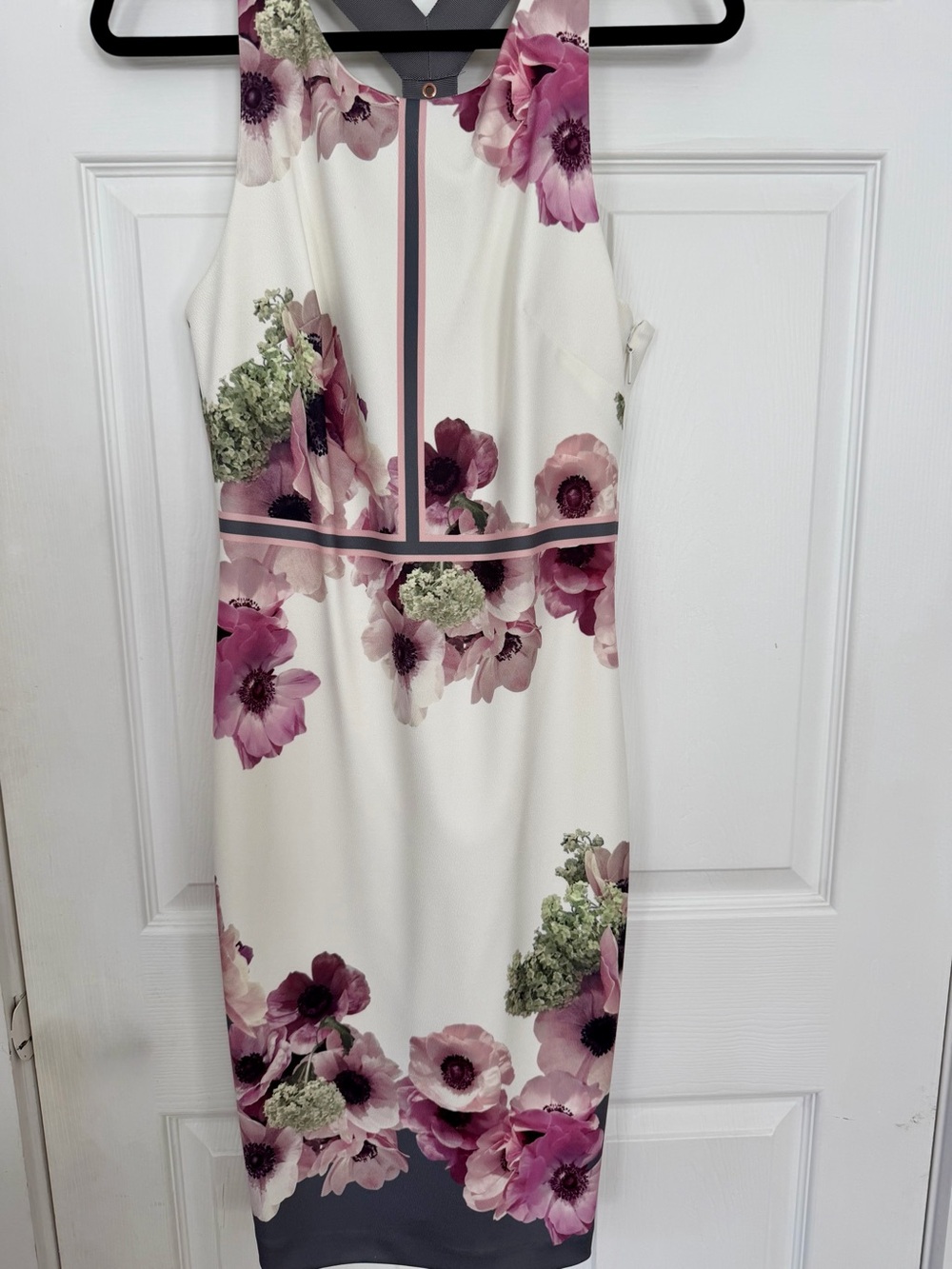 Ted Baker sheath dress with buckle detail on back - Picture 2 of 9